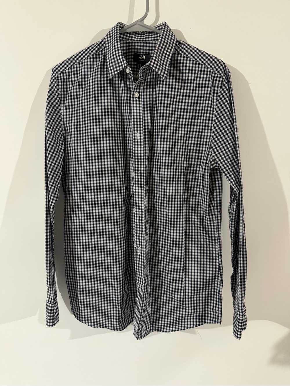 H&M Black & White Gingham Long-Sleeve Button-Down Shirt